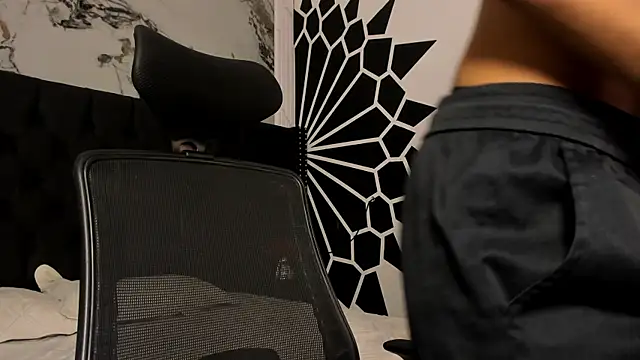 MathewAdamss – Naživo XXX chat