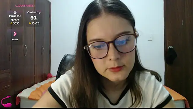 MadieeLorez Adlı Modelin Canlı XXX Sohbeti