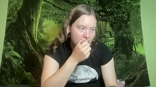 צ'אט XXX בשידור חי של mo0ngoddess