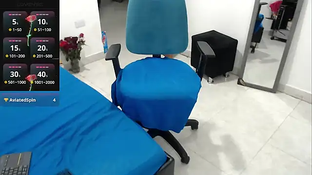 Chat XXX ao vivo de LAURA_Foxht