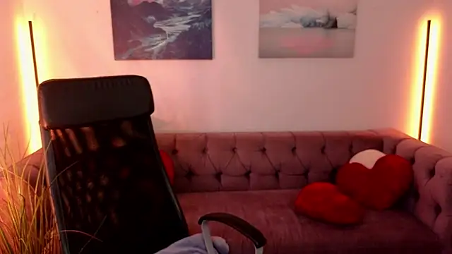 Meverik_Oushen Chat XXX in diretta