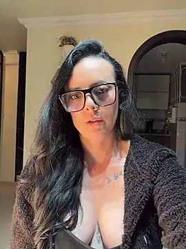 AndreaValencia's Live XXX Chat