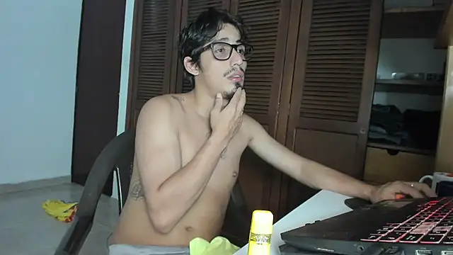 Živý XXX chat SrIncognito666