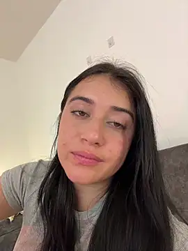 צ'אט XXX בשידור חי של KallyMyller1