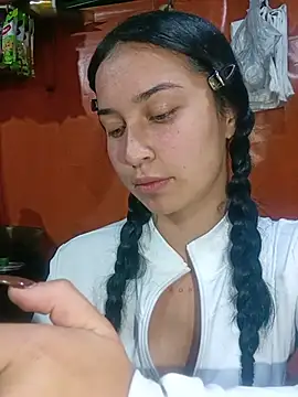 Sol_Scarleett élő XXX-chatje