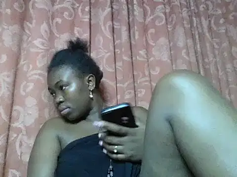 nudebony Adlı Modelin Canlı XXX Sohbeti