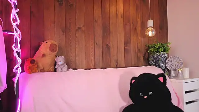 IvoryPesante Adlı Modelin Canlı XXX Sohbeti