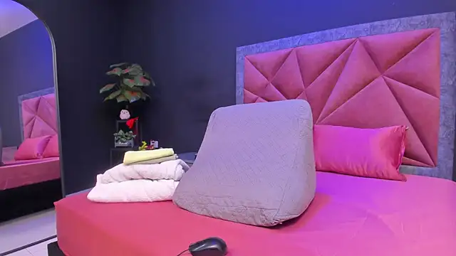 mia_milff Chat XXX in diretta