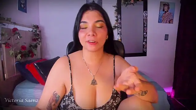 victoriaasaenz_ Adlı Modelin Canlı XXX Sohbeti