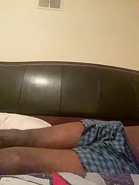 ThickDic28 XXX чат на живо