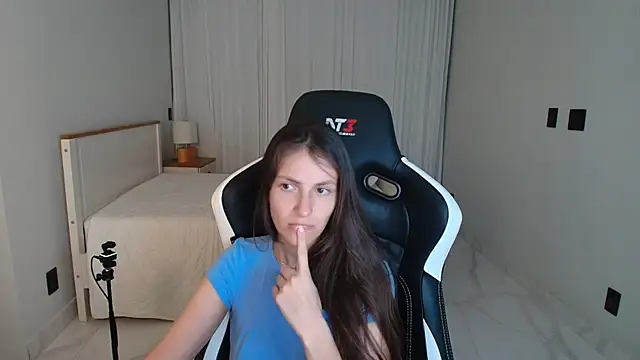 upssnowy live XXX chat