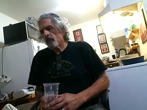 Harley1414Vicky élő XXX-chatje
