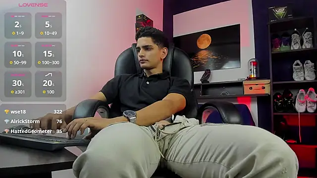 Chat +18 de Alex_king27 ao vivo