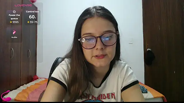 MadieeLorez's Live XXX Chat