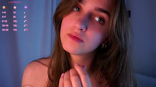 Chat XXX en directo de ClarineCasebolt