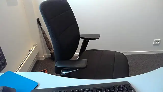 XXX chat uživo modela Buggemann