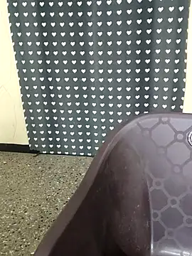 XXX chat uživo modela Yoursriya25