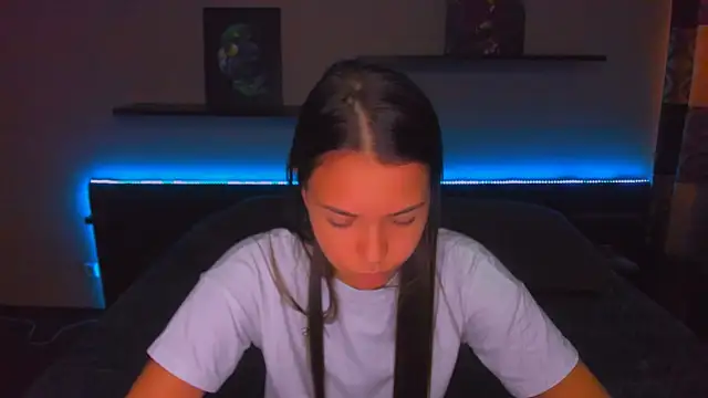 AlexaBarkleyのライブXXXチャット