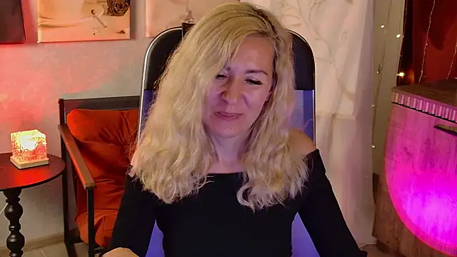 DonnaSmitth XXX чат на живо