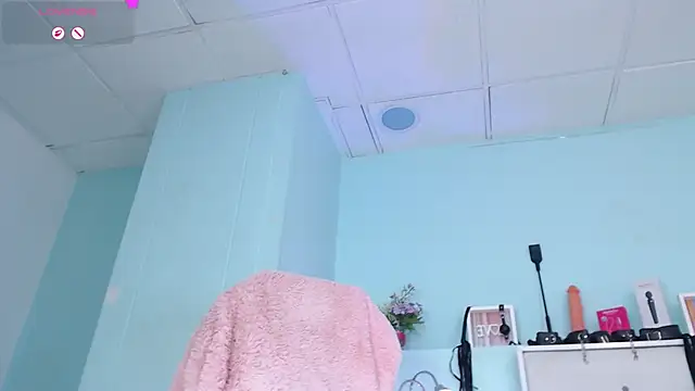 Chat XXX en directo de Emerald_gh