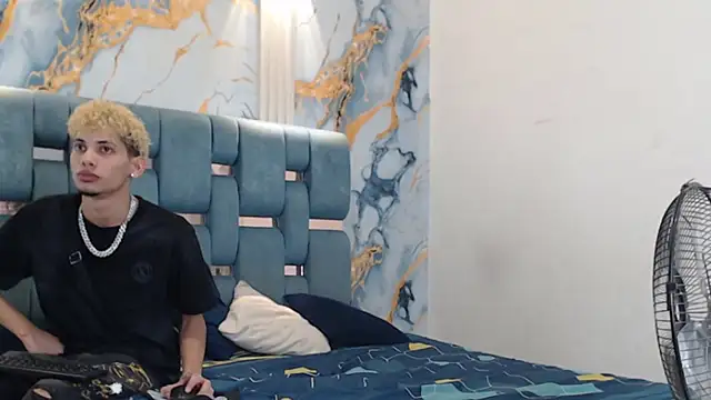 YOUNG_BOYS_HELLn Live XXX chat