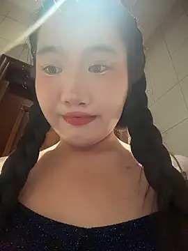 Asianpie_: онлайн-секс-чат