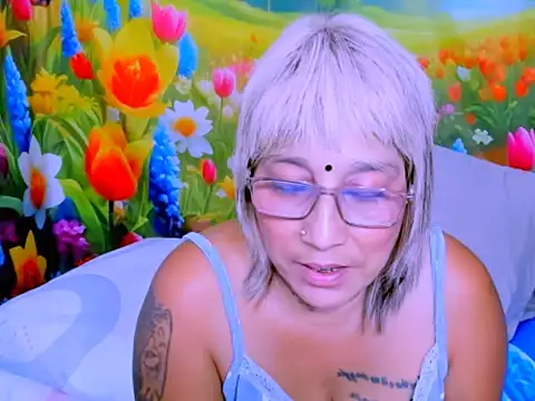دردشة indianroxy الجنسية المباشرة