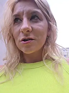 KaylinJan – Naživo XXX chat