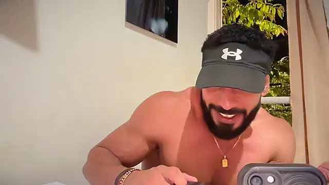 romeolovedark Adlı Modelin Canlı XXX Sohbeti