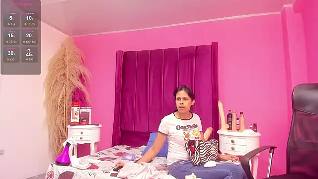 mitzukywinteer Chat XXX live