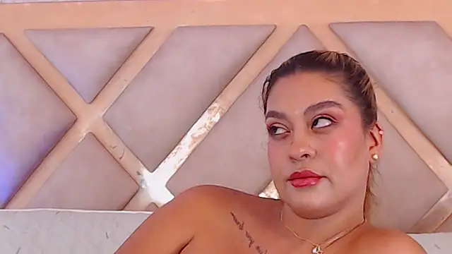 JoannaStanford Chat XXX in diretta