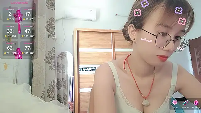 Lili_666's Live XXX Chat
