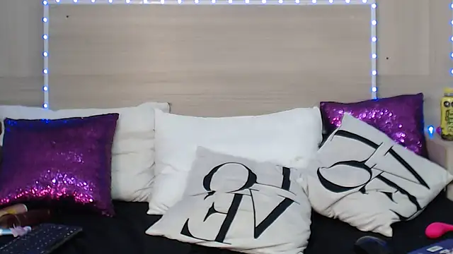 SamanthaMarcus' Live XXX Chat