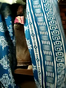 Your_Bhabhi69のライブXXXチャット