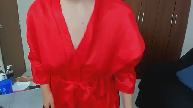 kiraGeinerのライブXXXチャット