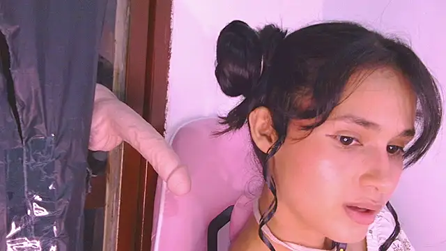 Baby_EliseeのライブXXXチャット