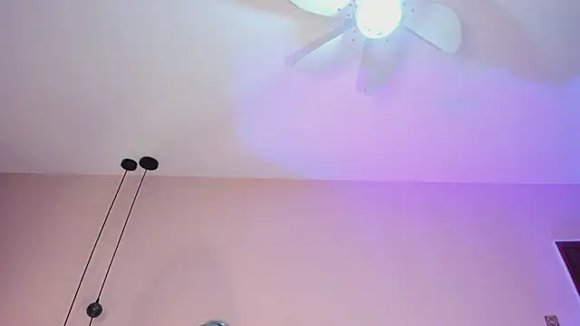 JupiteFox Live XXX-chat