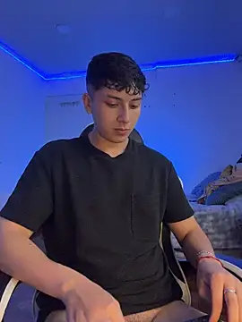 OLIVER_K Live XXX-chat