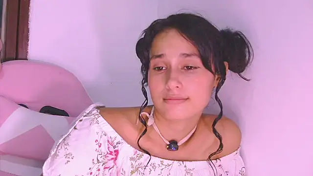 دردشة Baby_Elisee الجنسية المباشرة