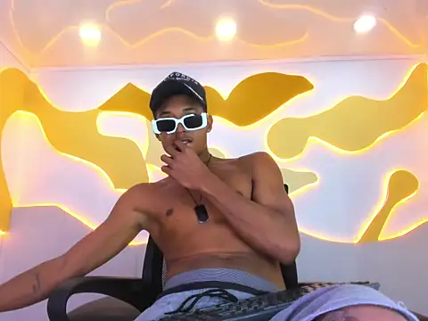 RafaelVander Chat XXX in diretta