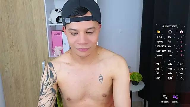 Im_Marco_ Live XXX-chat
