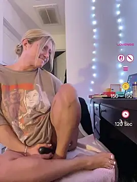 Chatroom XXX en direct de FoxyMillie