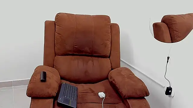 Chat +18 de Chirs_Arthus ao vivo