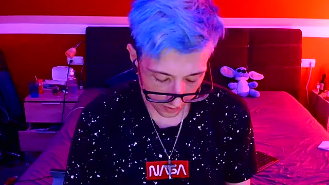 AskAveryAnything's Live XXX Chat
