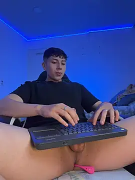 XXX chat uživo modela OLIVER_K