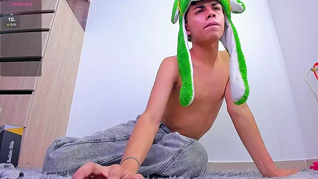 Chat +18 de Asher_Young ao vivo