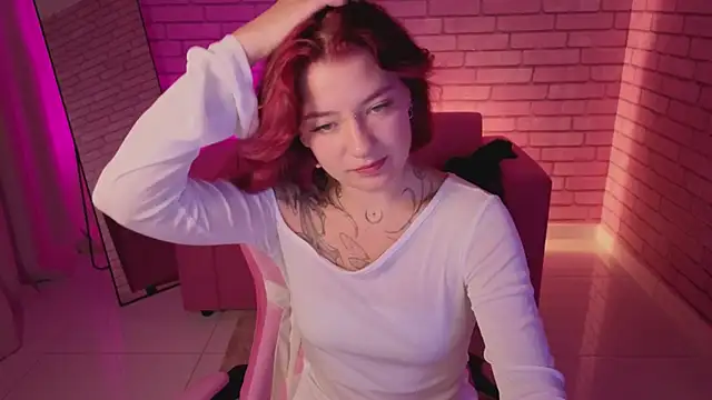Nikki_Gringer: онлайн-секс-чат