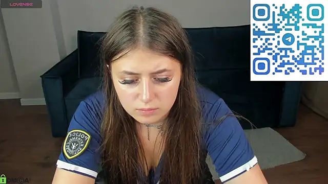 Crystal-Lace live XXX chat