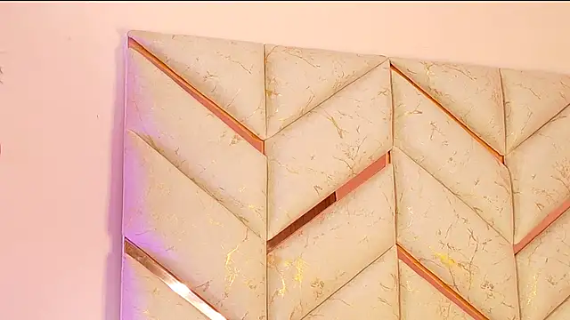 دردشة AlanaDoll الجنسية المباشرة