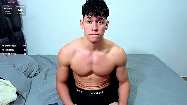 Luke_Muscle: онлайн-секс-чат